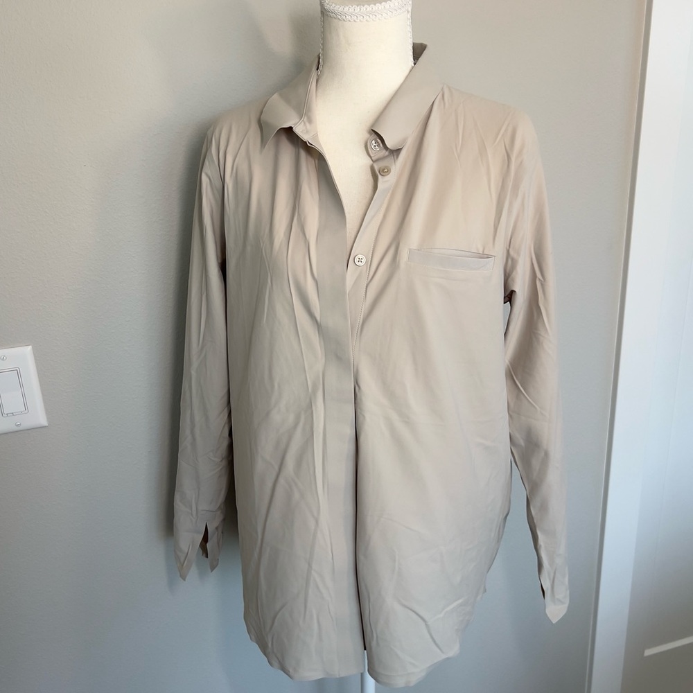 Athleta Urbanite Shirt Top Medium! - Picture 9 of 11